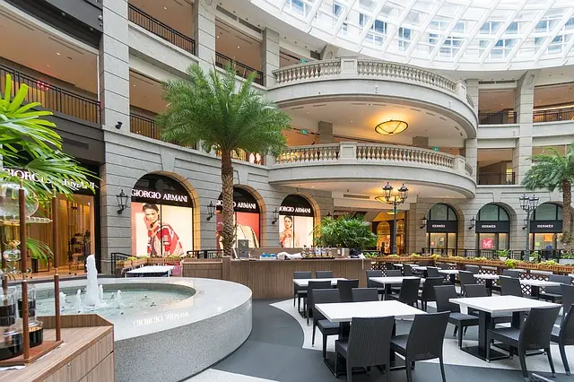 Centro comercial aromatizado